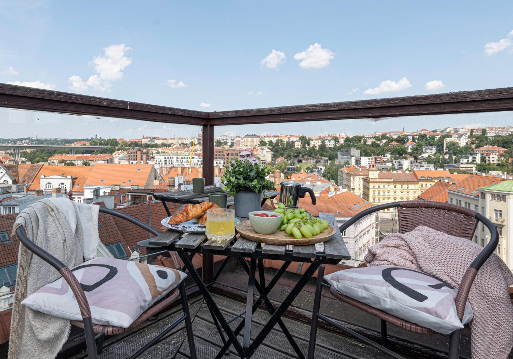 Prague Days - Terrace - Stunning View - Duplex Apartman Kültér fotó